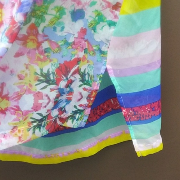 Daisy Fuentes multicolor sheer Top Sz L - Picture 3 of 4